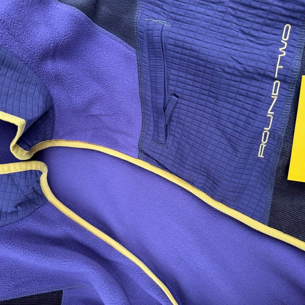 Round Two Fleece RARE - Picture 4 of 7